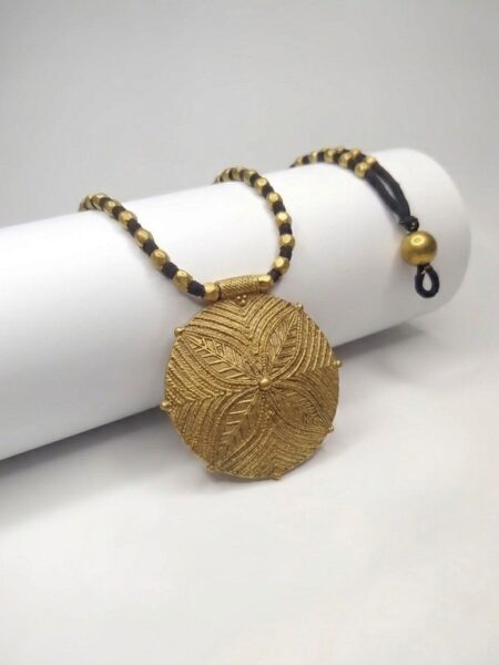 Akriti : The Dokra Pendant Necklace