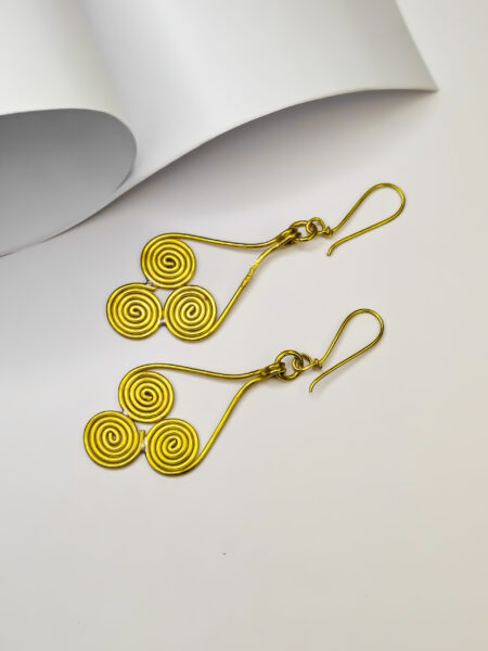 Beautiful, Authentic, Dokra spiral clove shape earrings